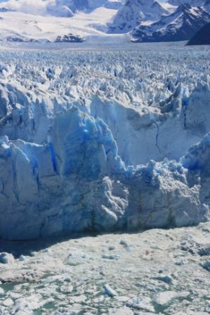 Der Gletscher 'kalbt'